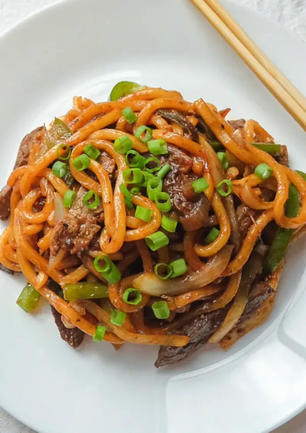 Stir Fried Beef Udon in Swiss Sauce
